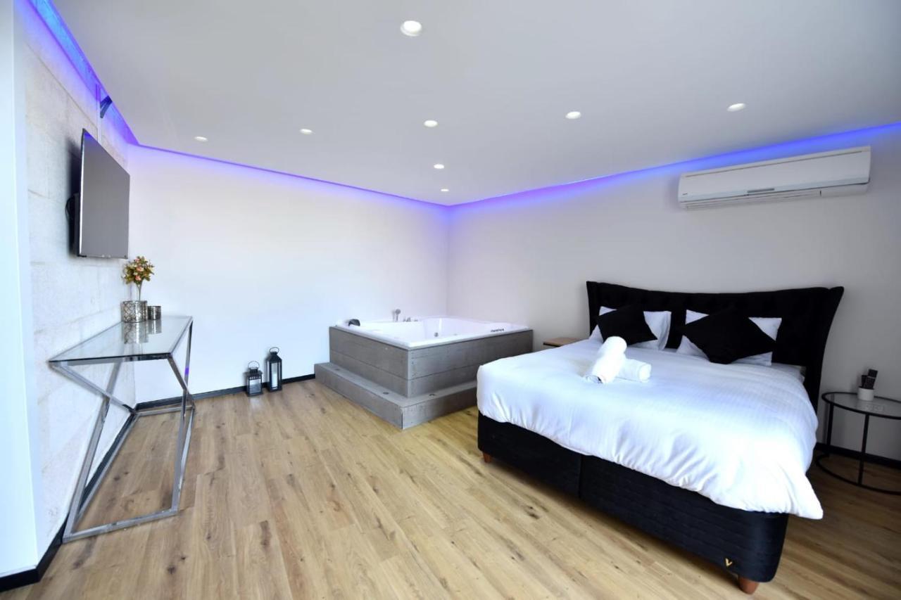 Private Pool Luxury Penthouses Sea View Ейлат Екстериор снимка